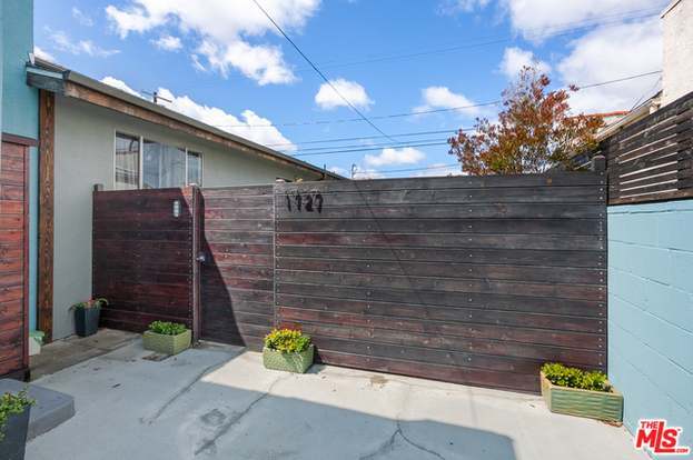 Building Photo - 1727 S Sycamore Ave