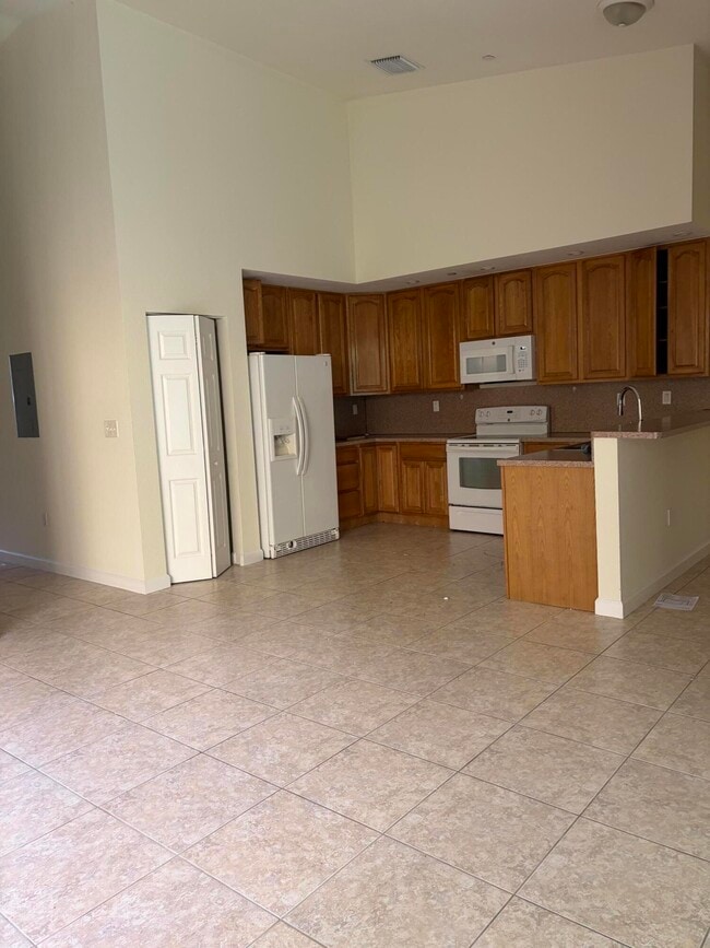 Building Photo - 4171 Gulfstream Rd