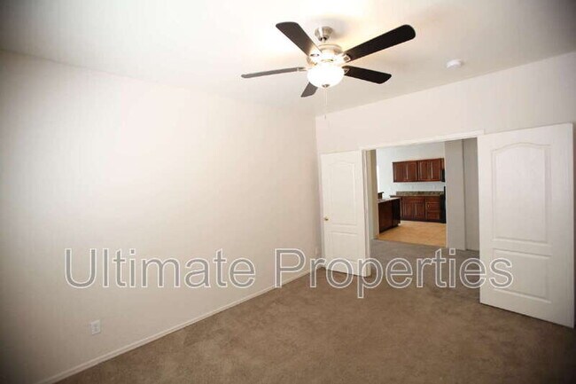 Building Photo - 2215 N 92nd Glen