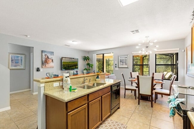 Building Photo - 1157 Cypress Pointe Blvd