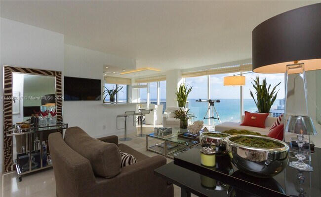 Building Photo - 4775 Collins Ave