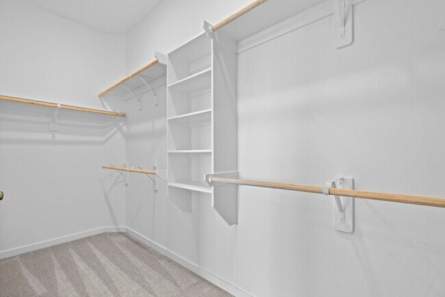 Building Photo - 2720 Grv Crst Dr