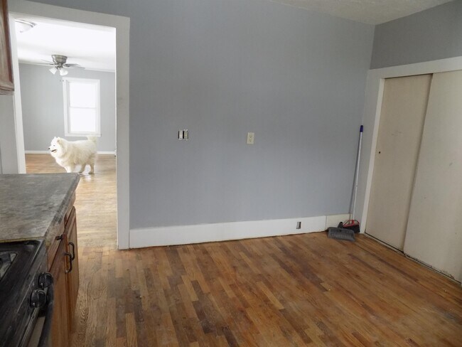 Building Photo - 1214 S Eaton St