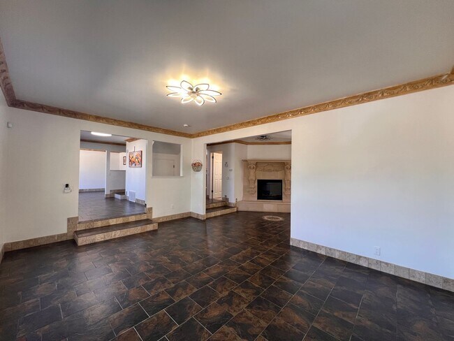 Building Photo - Spacious El Dorado Hills 4bd/3ba Home with Large Backyard
