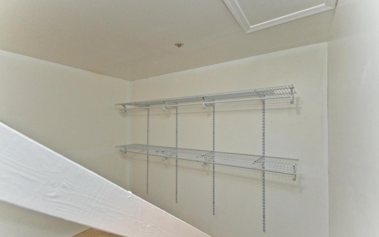 Building Photo - 15645 Easthaven Ct
