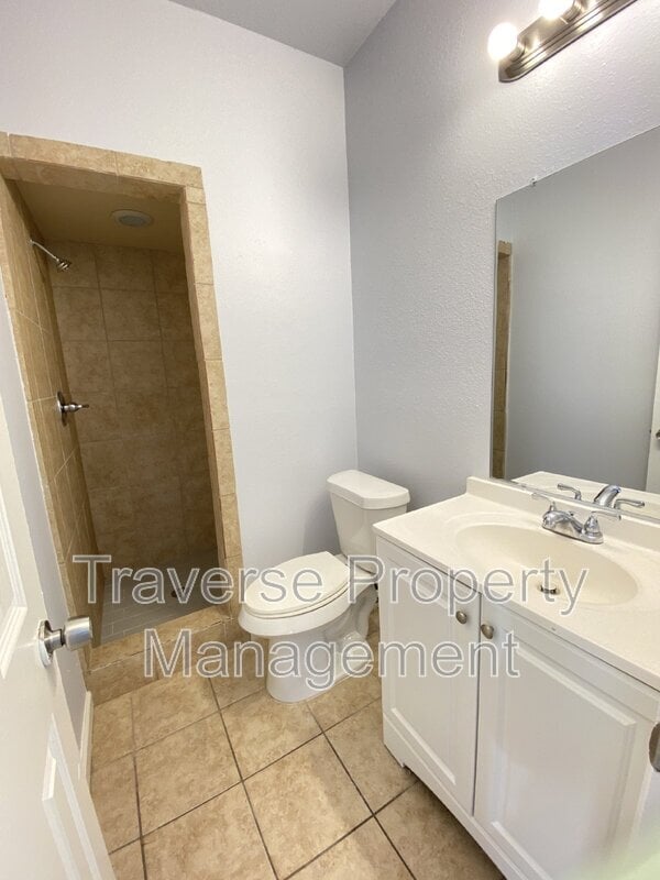 Building Photo - 903 Freshwood Ct