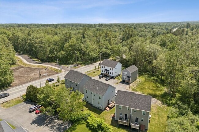 Building Photo - 3 Thomas Dr