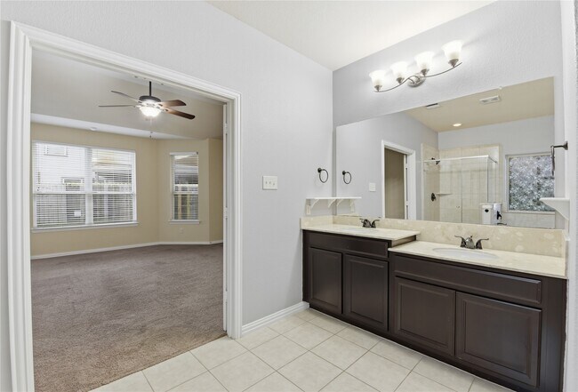 Building Photo - 4802 Taylor Drive