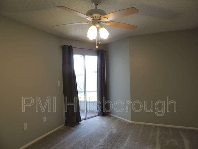 Building Photo - 944 Burlwood St