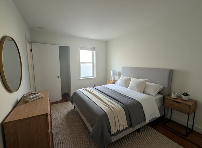 Building Photo - 1809 W Thompson St