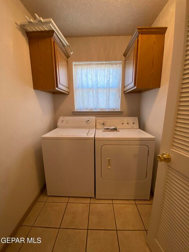 Building Photo - 7283 Luz De Paseo Ct