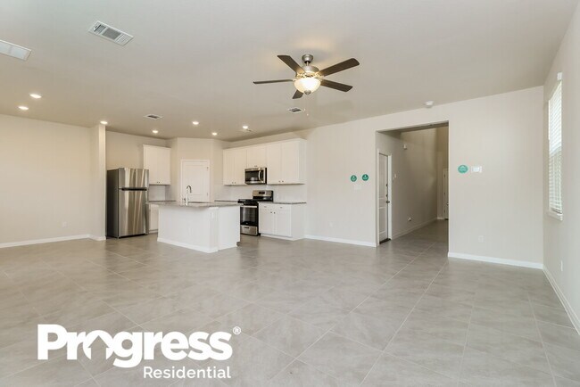 Building Photo - 200 Wild Spur Ln