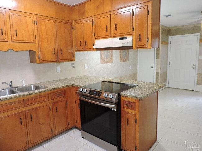 Building Photo - 1327 Jasma Ln