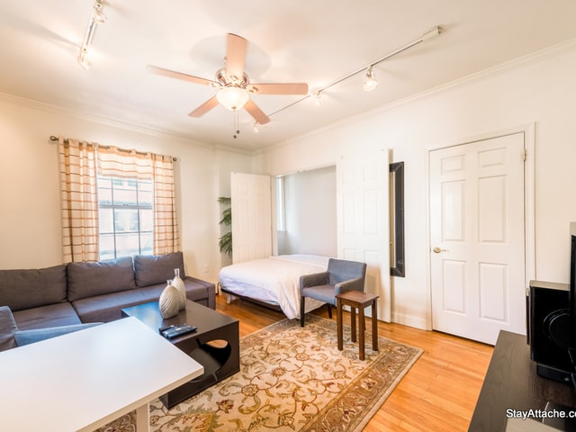 Building Photo - 1828 Riggs Place NW Apt 21