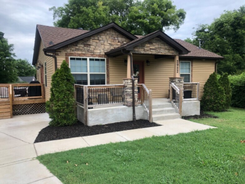 Primary Photo - 2922 Lee Davis Rd