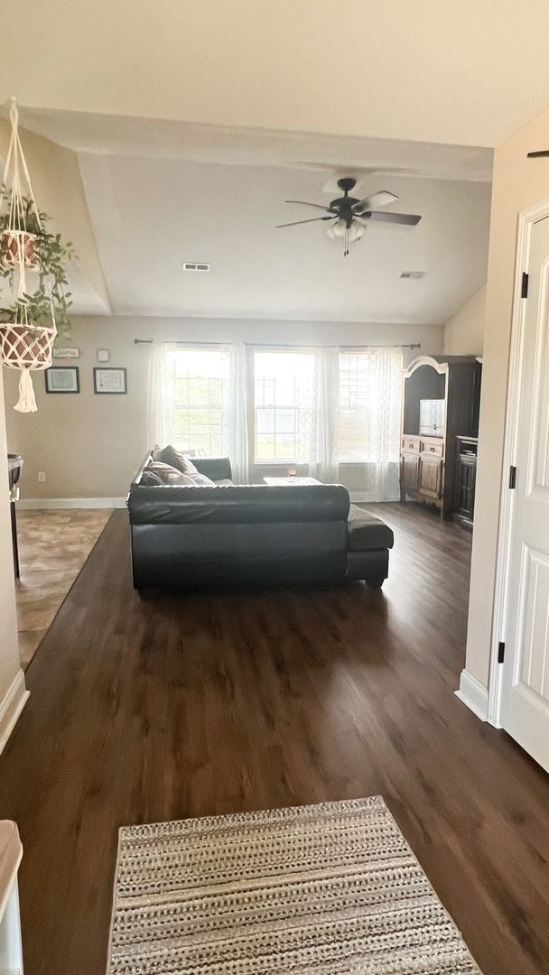 Building Photo - 107 Greythorn Ct