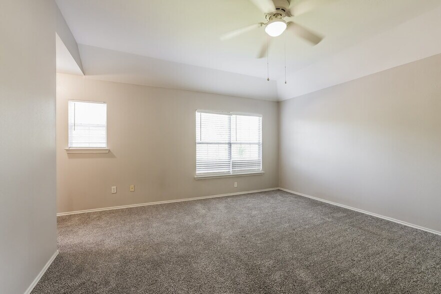 Building Photo - 9310 Abbotshall Ln