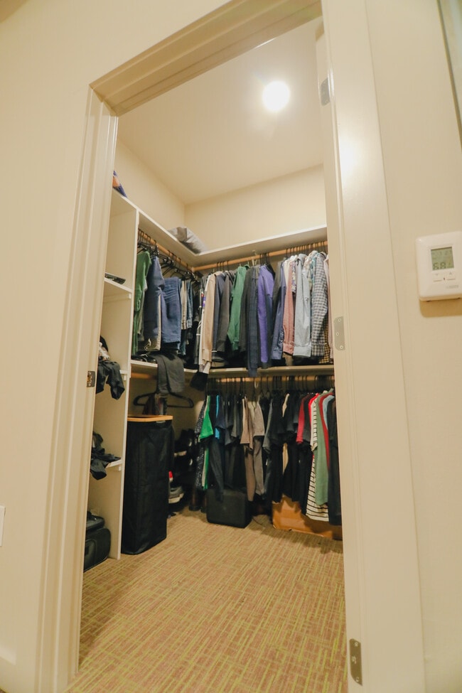 Building Photo - 9716 Holman Rd NW