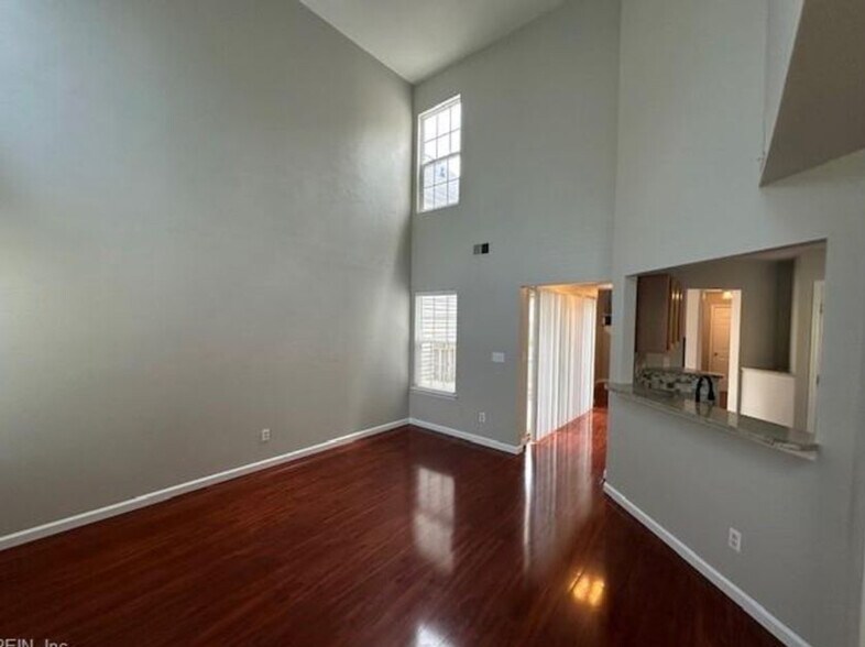 Building Photo - 4404 Glen Ellert Ct