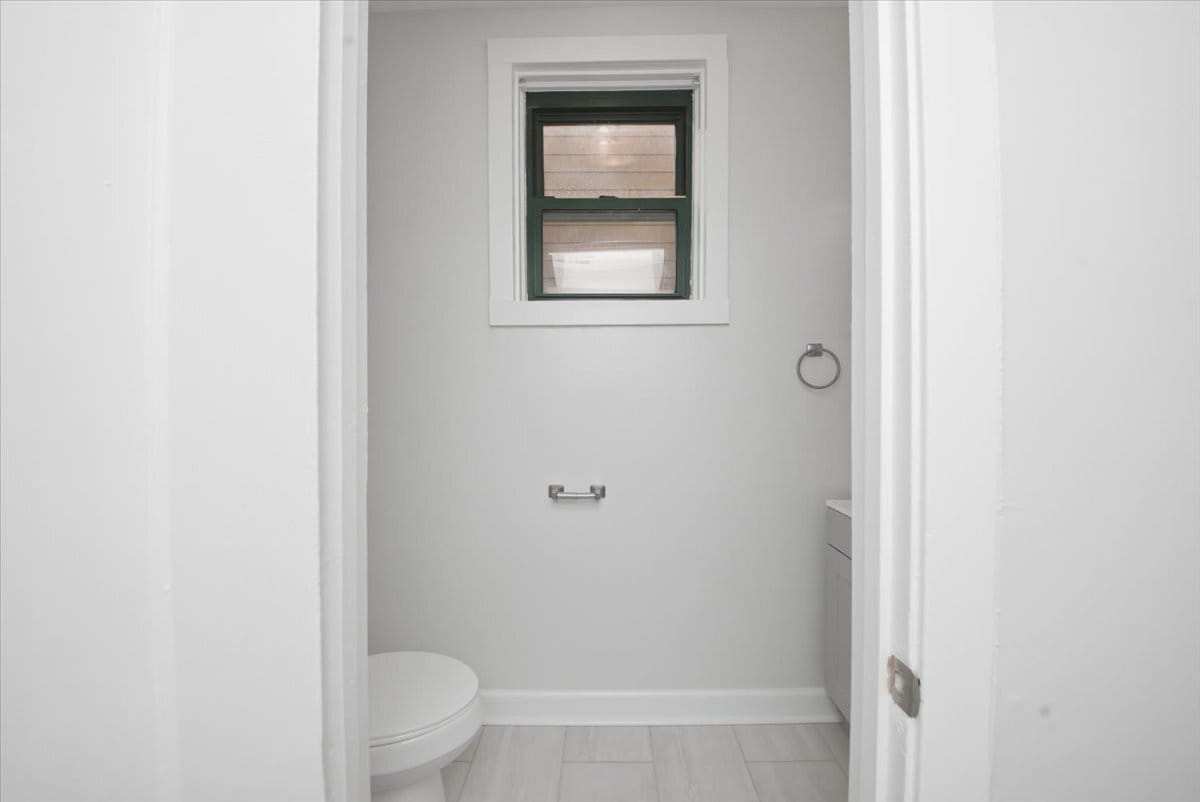 Building Photo - 6541 S Woodlawn Ave