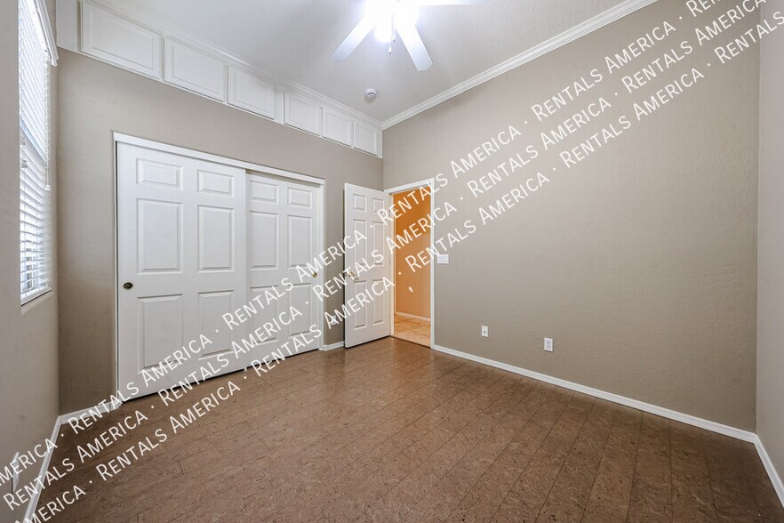 Building Photo - 8351 W Rosewood Ln