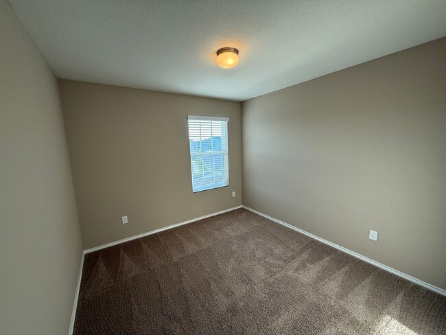 Building Photo - Spacious corner lot with Washer & Dryer in...