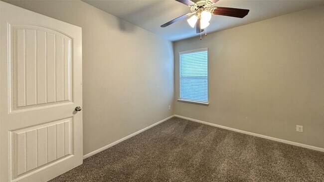 Building Photo - 29238 Dunns Creek Ct