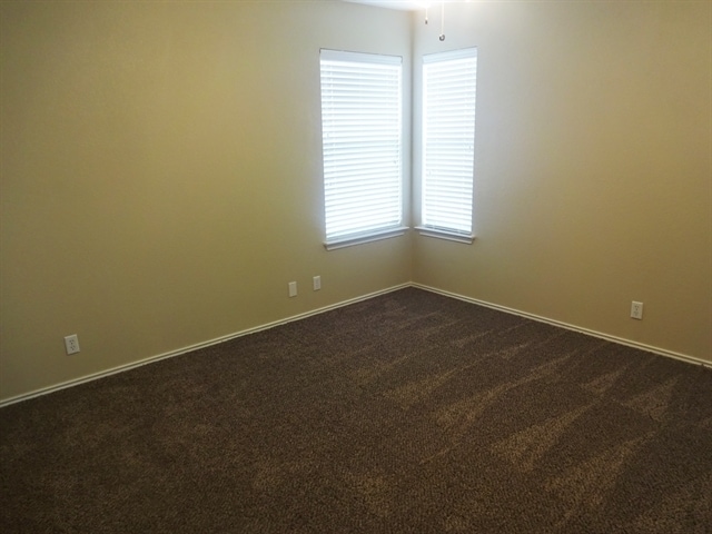 Building Photo - 224 Tolcarne Dr