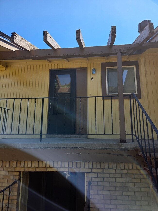Building Photo - 16462 E 13th Pl