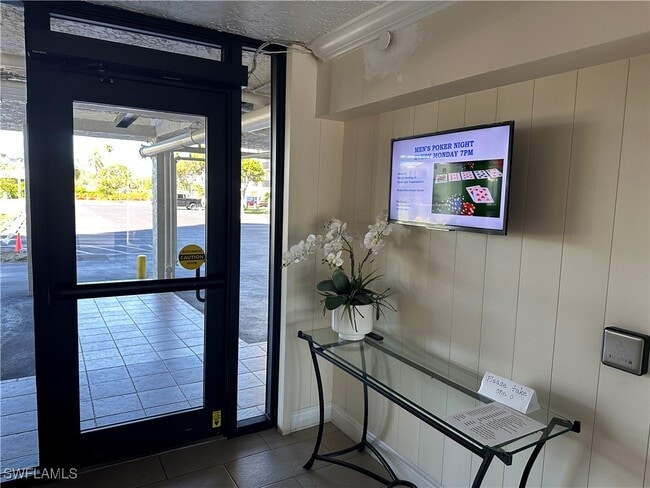 Building Photo - 26171 Hickory Blvd