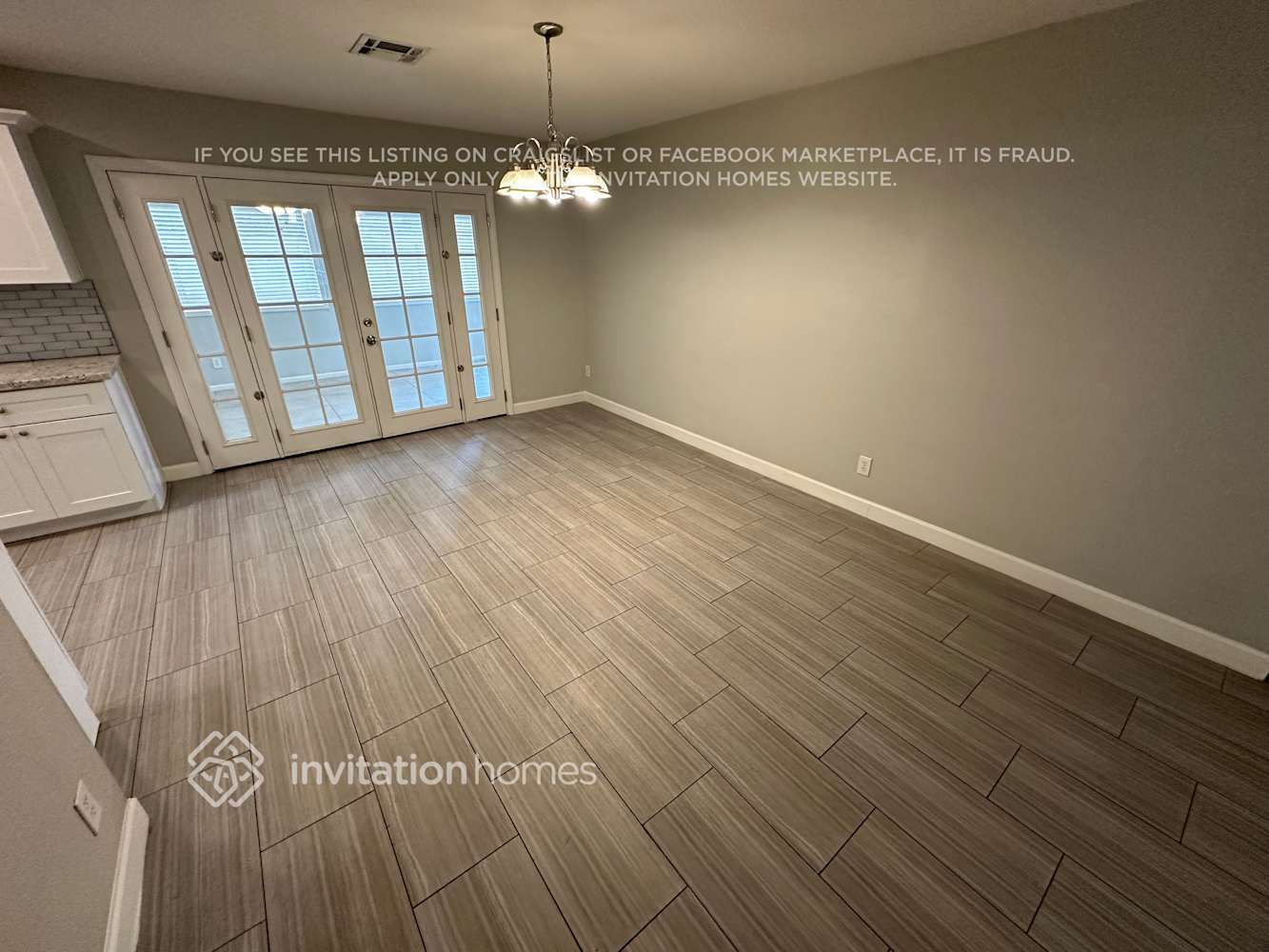 Building Photo - 2631 S Holbrook Ln
