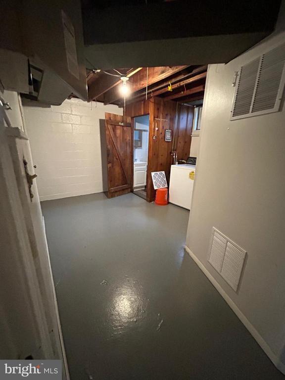 Building Photo - 4116 Raymonn Ave