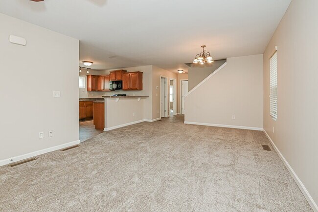 Building Photo - 94 Hood Park Dr