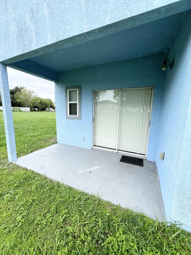 Building Photo - 201 Watts Ln