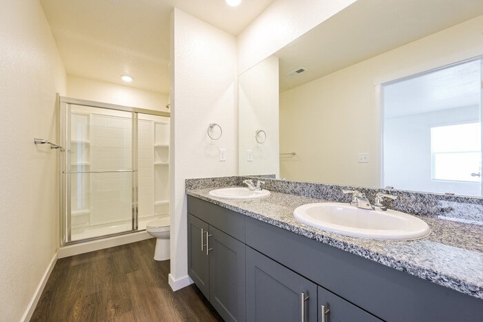 Building Photo - 13455 Oneida Ln