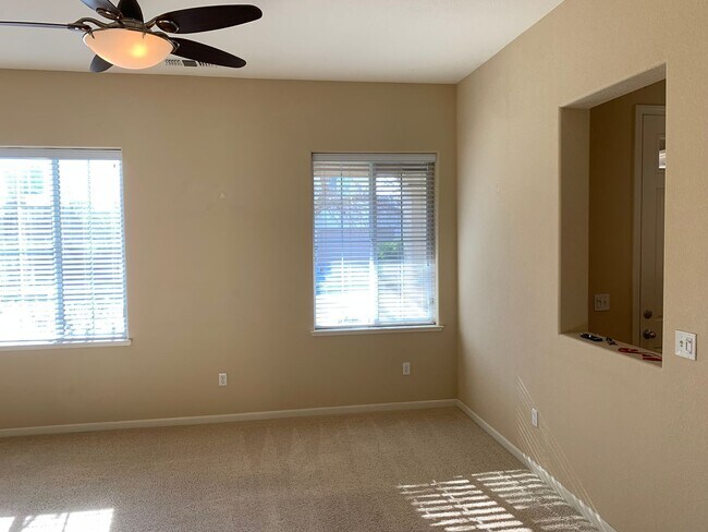 Building Photo - 1331 Violet Way