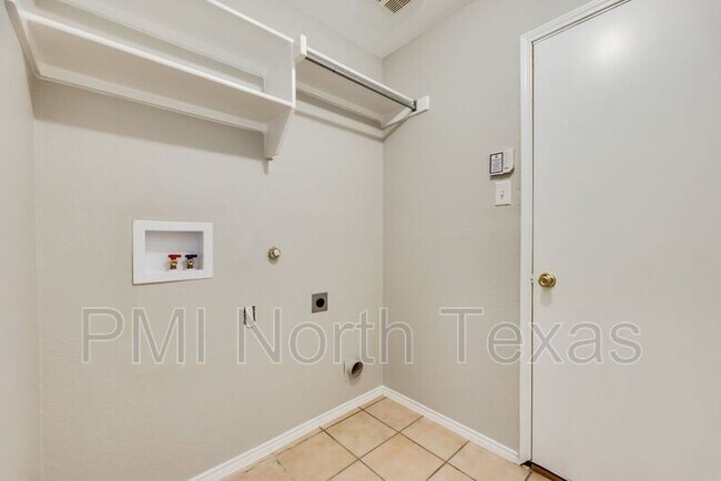Building Photo - 12421 Bruschetta Dr