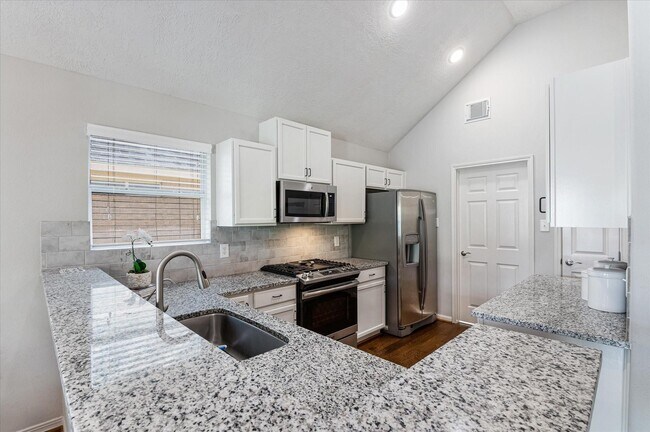 Building Photo - 5830 Whitwell Dr