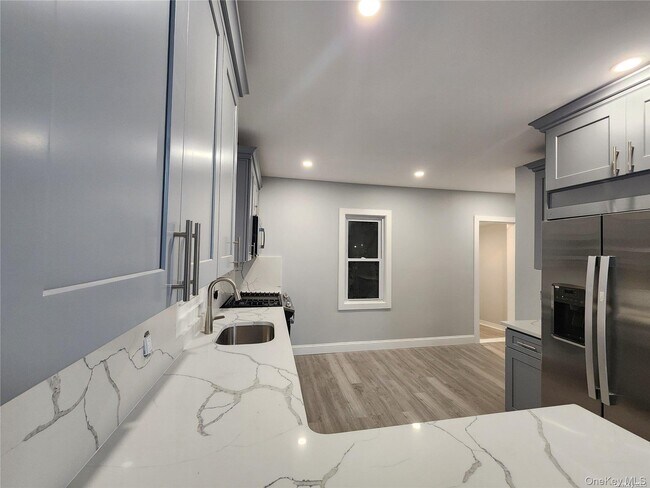 Building Photo - 159 Cleveland Ave