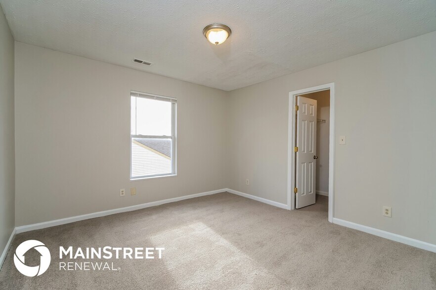 Building Photo - 2507 Swan Sea Dr