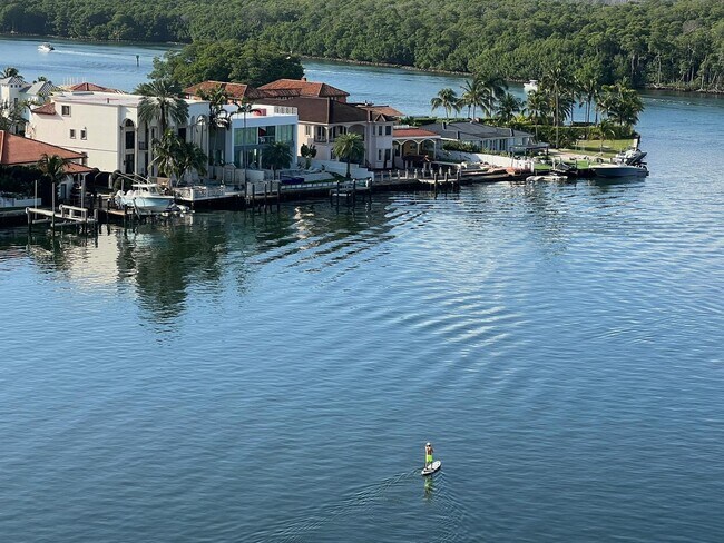 Building Photo - 400 Sunny Isles Blvd