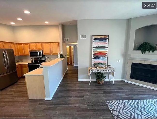 Building Photo - 1425 S Galena Way