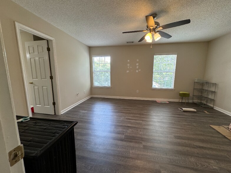 Building Photo - 431 Windstone Trail