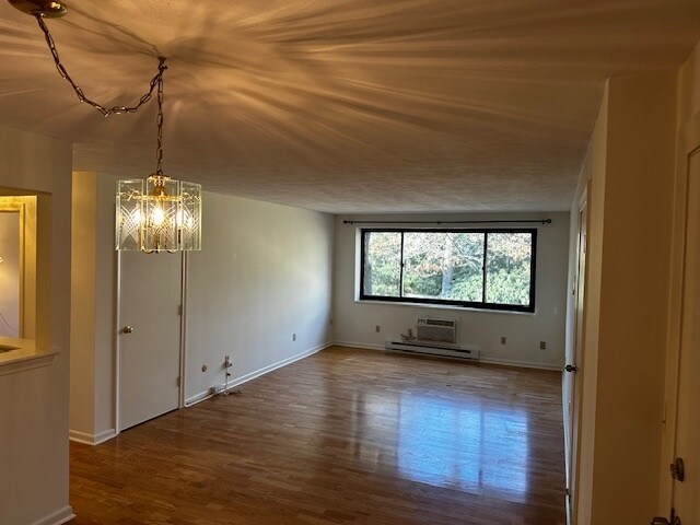 Building Photo - 1325 Worcester Rd