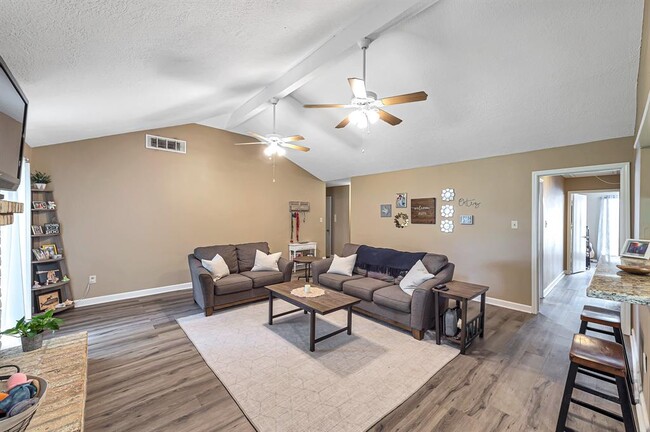 Primary Photo - 722 Pickford Dr