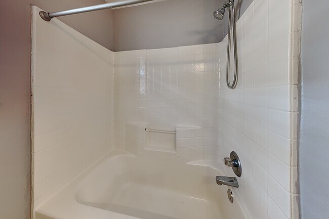 Building Photo - 1717 SW 32nd St