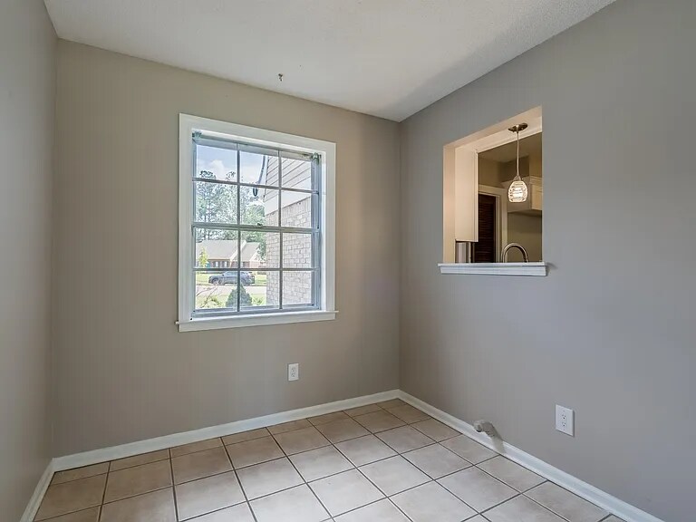 Building Photo - 5714 Sleepy Woods Cove