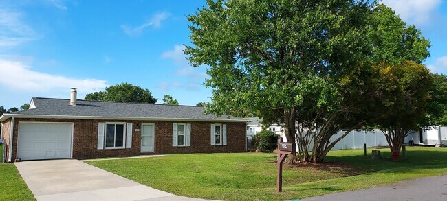 Front yard - 404 Rams Rd