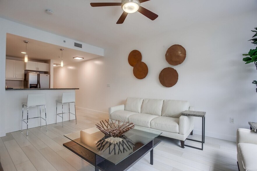 Building Photo - 1150 J St