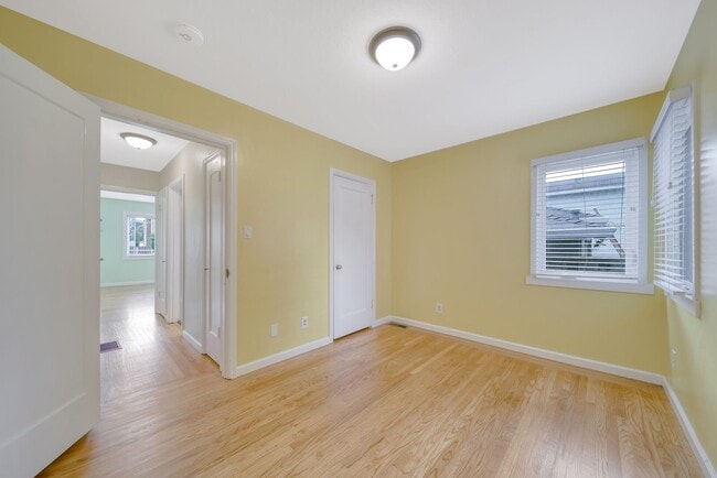 Building Photo - SOUTH SAN FRANCISCO HOME FOR RENT - $4,000/mo